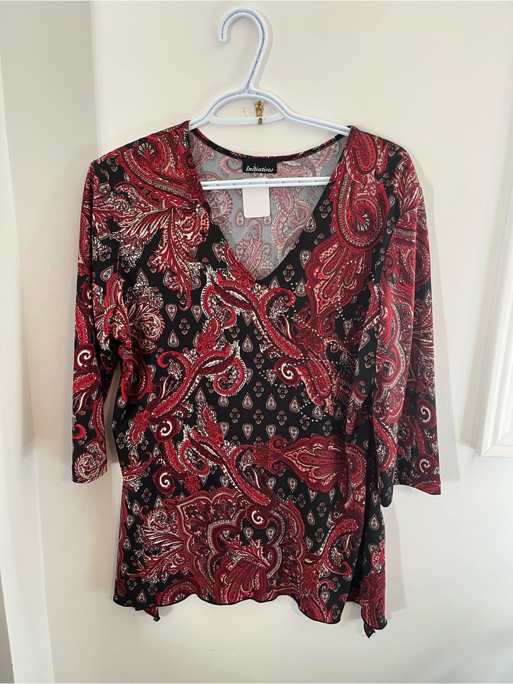 Women’s 3/4 sleeve Black and Red Whimsygoth Paisley Top - Size L
